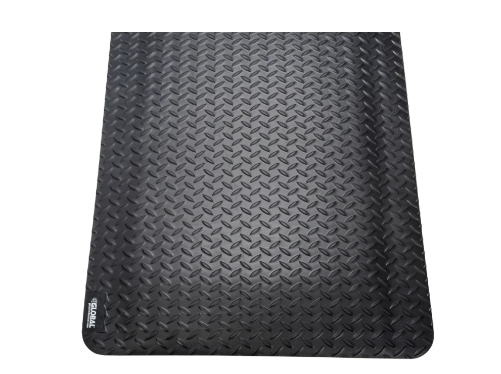 Global Industrial™ Diamond Plate Anti Fatigue Mat, 15/16" Thick, Black, 2' x 4'